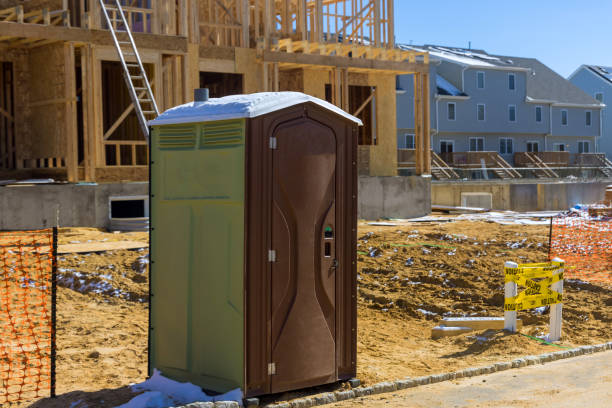 Porta potty delivery and setup in Childersburg, AL